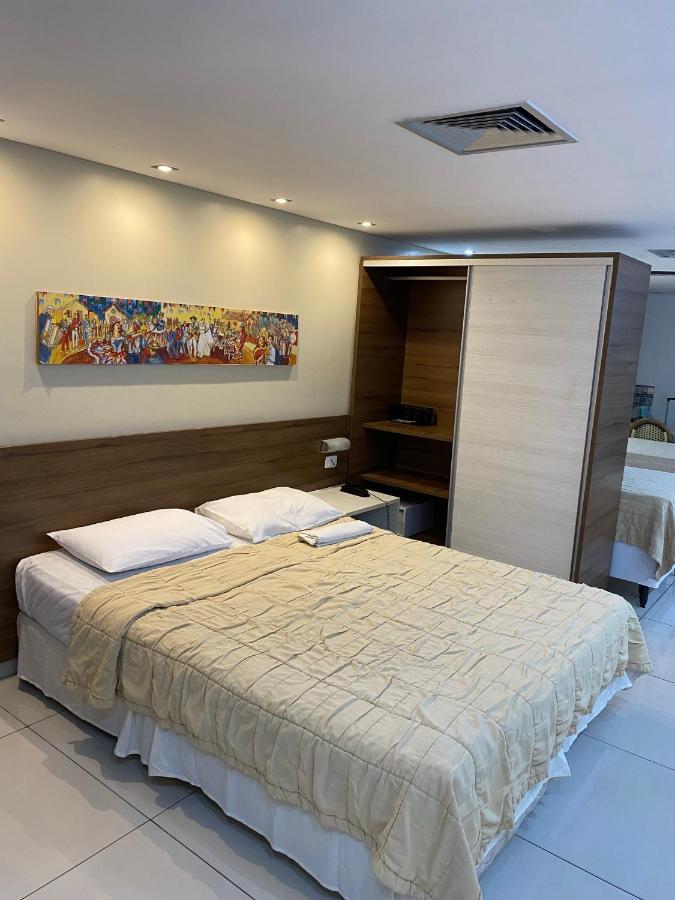 Imperial Flat Tambau - - 127